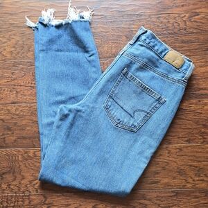 American Eagle Outfitters Blue Denim Mom Jeans Size 4 Regular